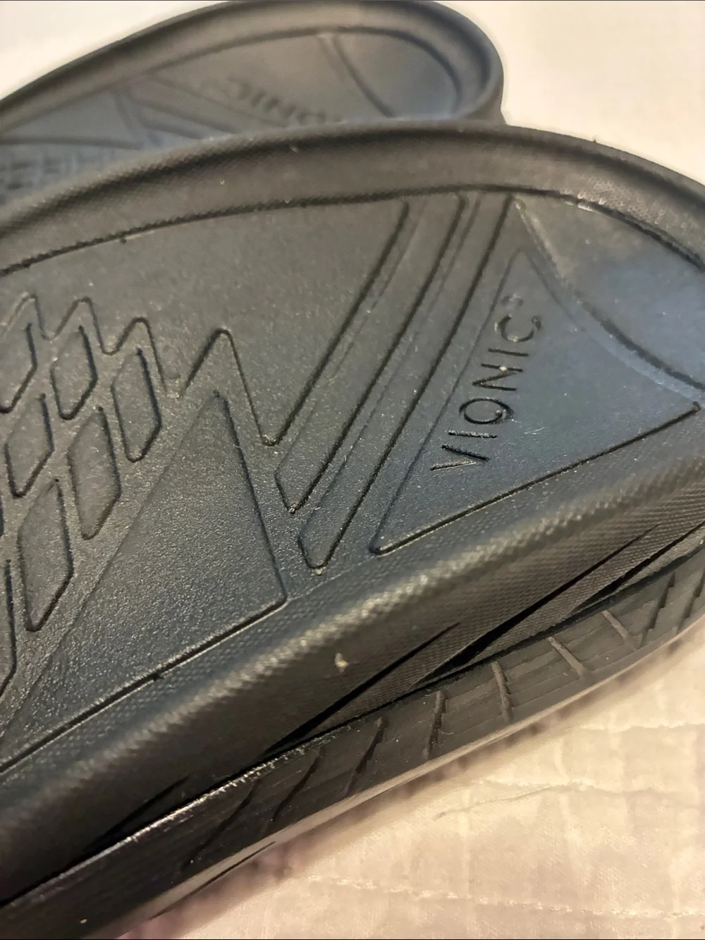 Vionic Men's Black Slide Sandals with Adjustable Strap NWT 7.5 M 9 W